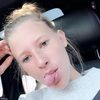 chloebroad